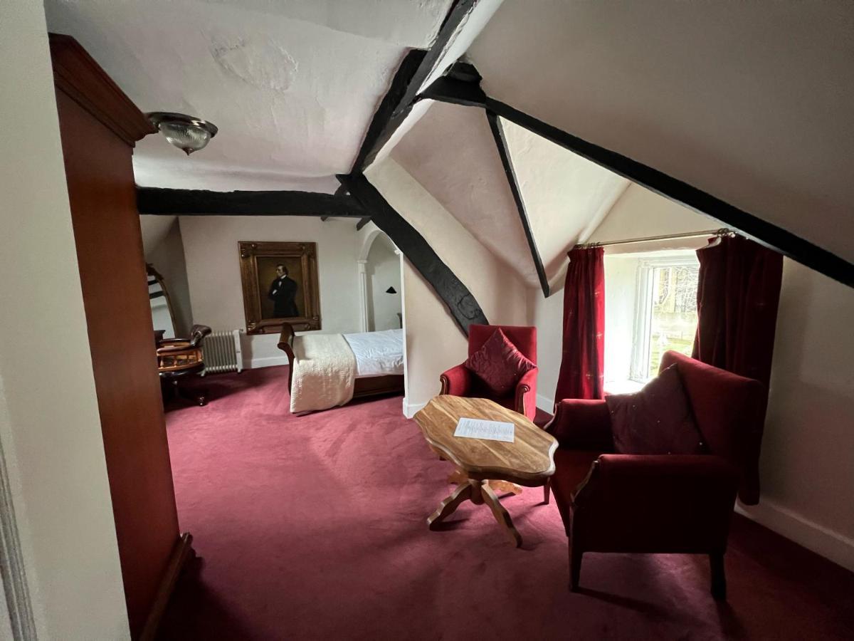 The Old Manor House 3* Keynsham