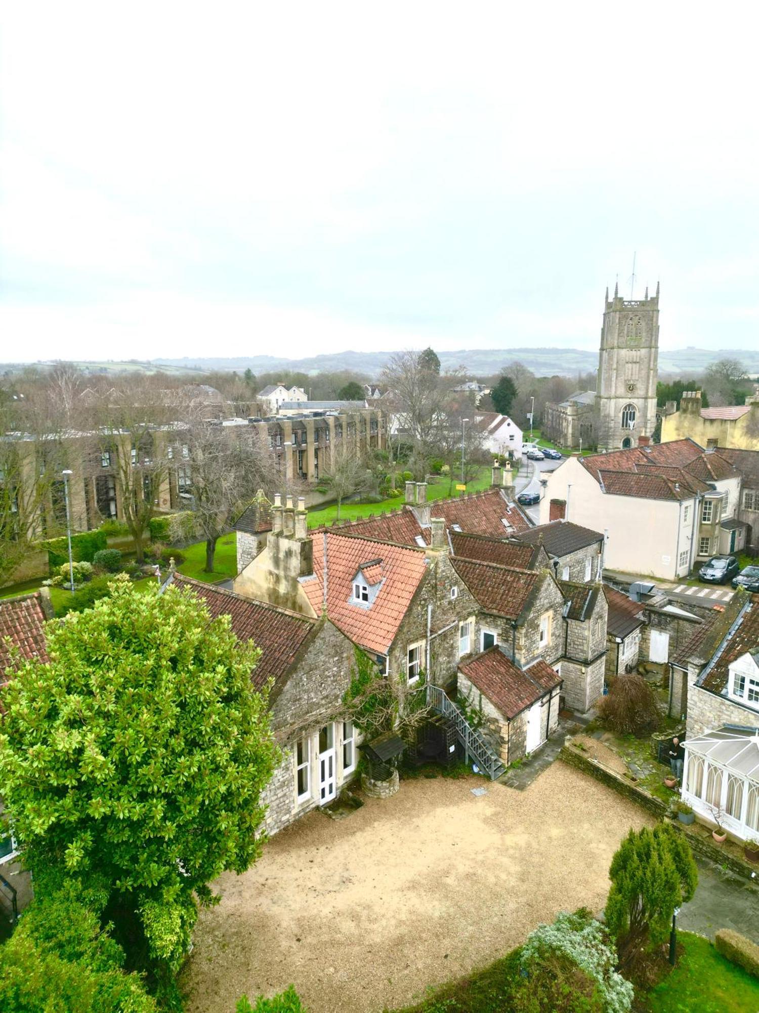 The Old Manor House 3*