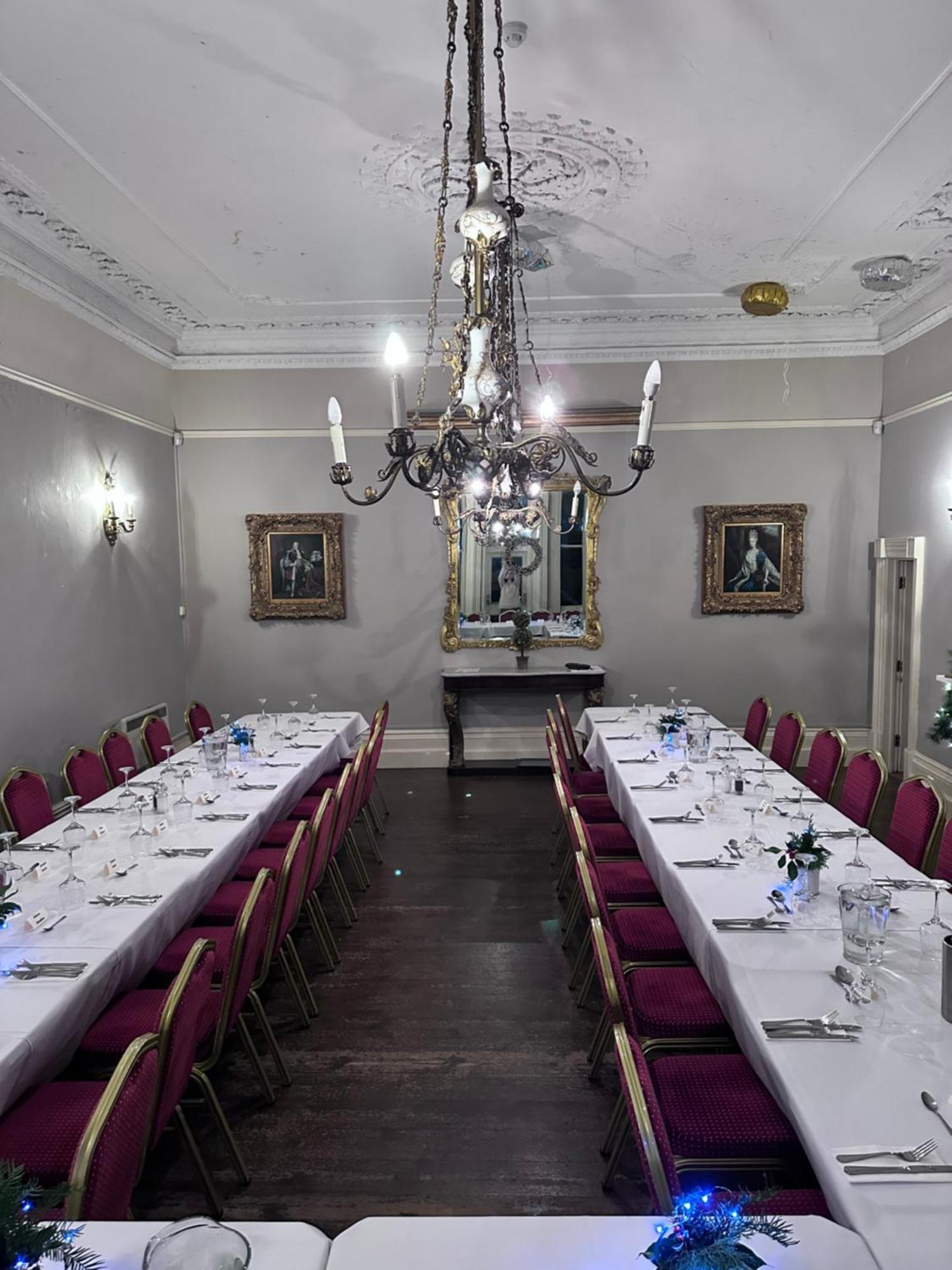 Hotel The Old Manor House 3*