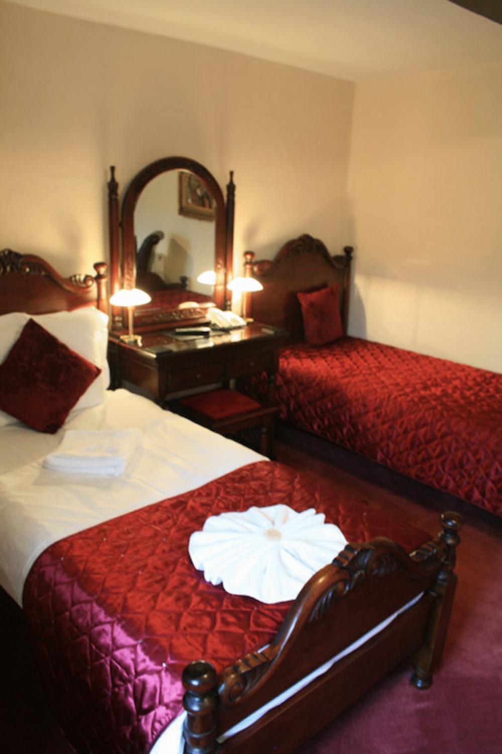 Hotel The Old Manor House 3*