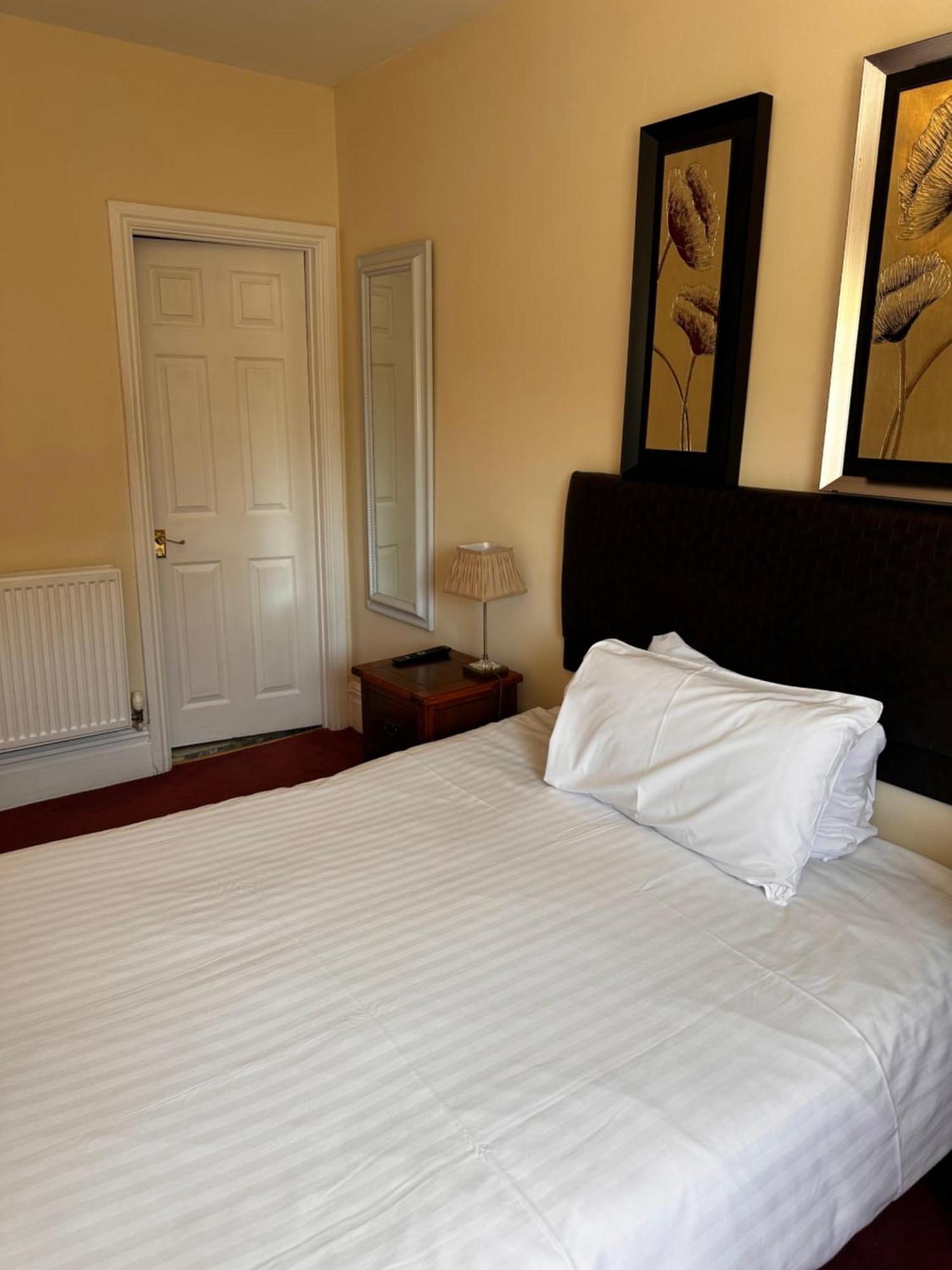 The Old Manor House 3*