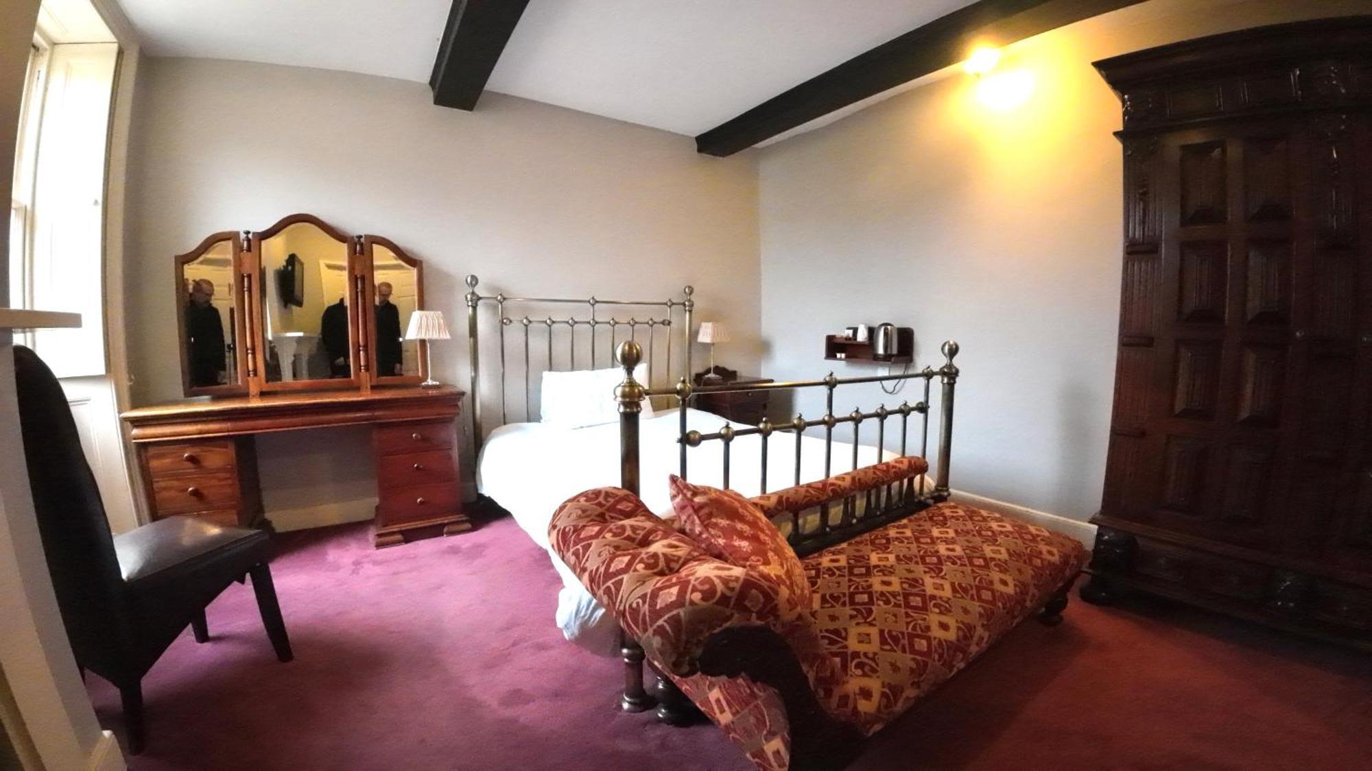Hotel The Old Manor House 3*